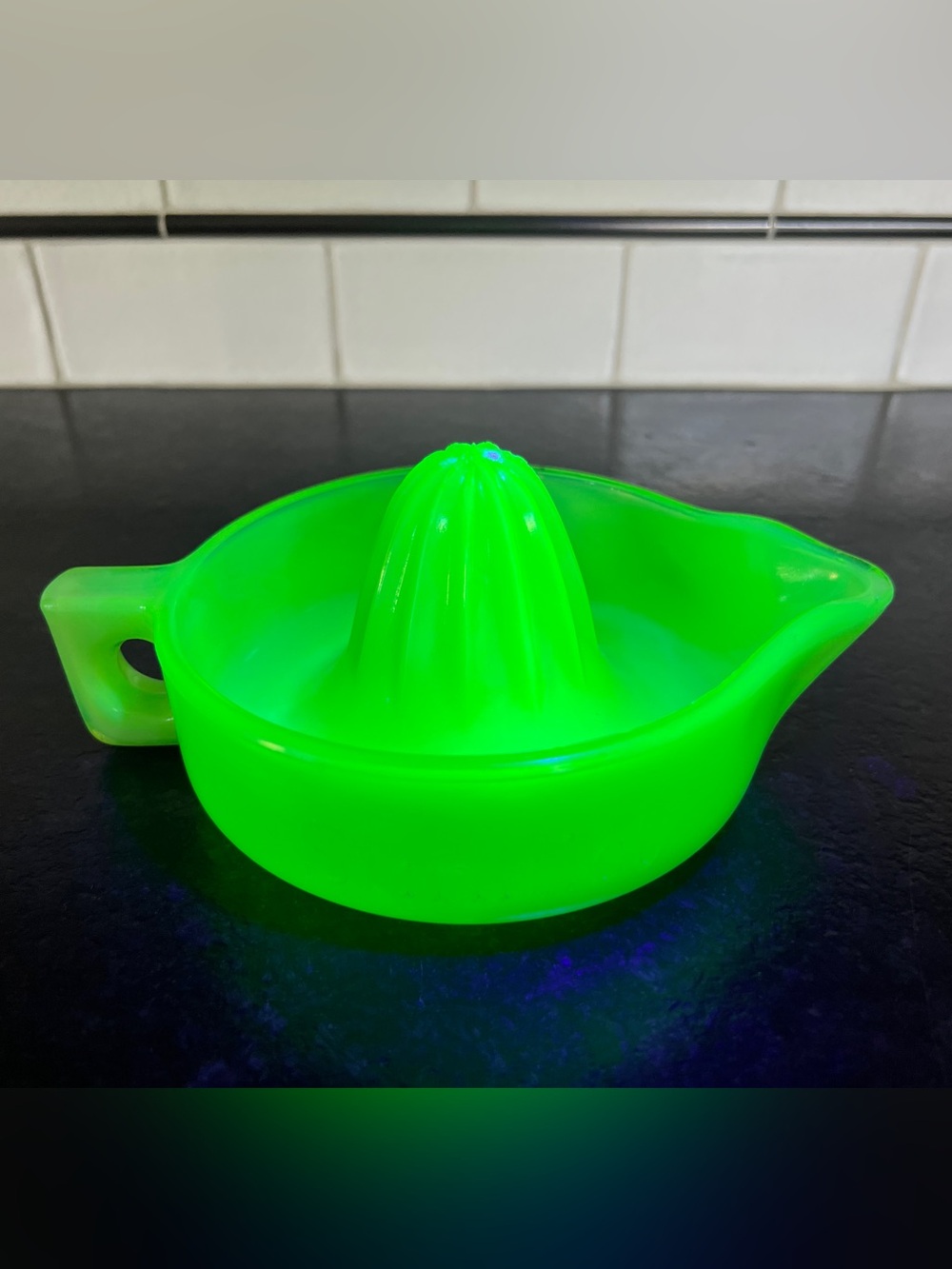 Spectacular Sunkist Jadeite Vintage Uranium Glass Juicer Reamer